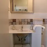 Várlak
