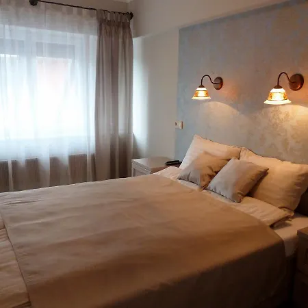 Evergreen Varlak * Debrecen